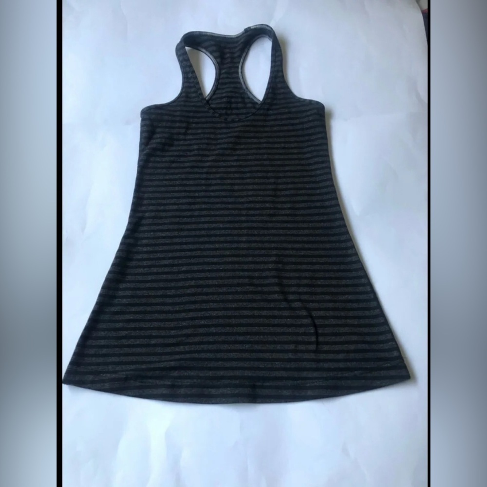 Women’s Lululemon racerback tank